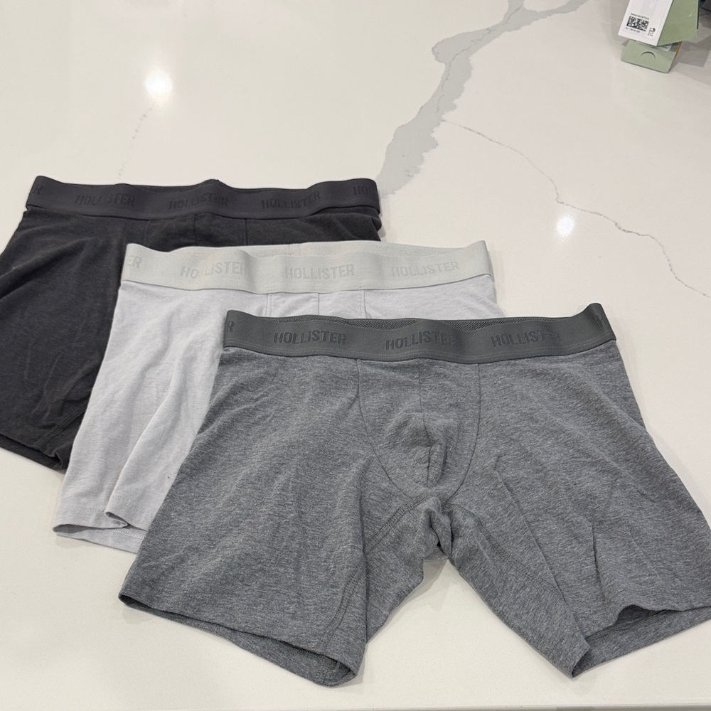 Hollister Men's Boxer Briefs - Black, White, and Gray Trio